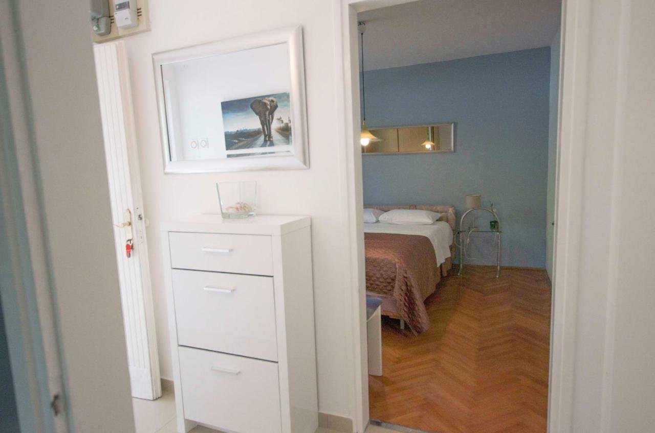 "Andrija" Apartmen'S บานโจเล ภายนอก รูปภาพ